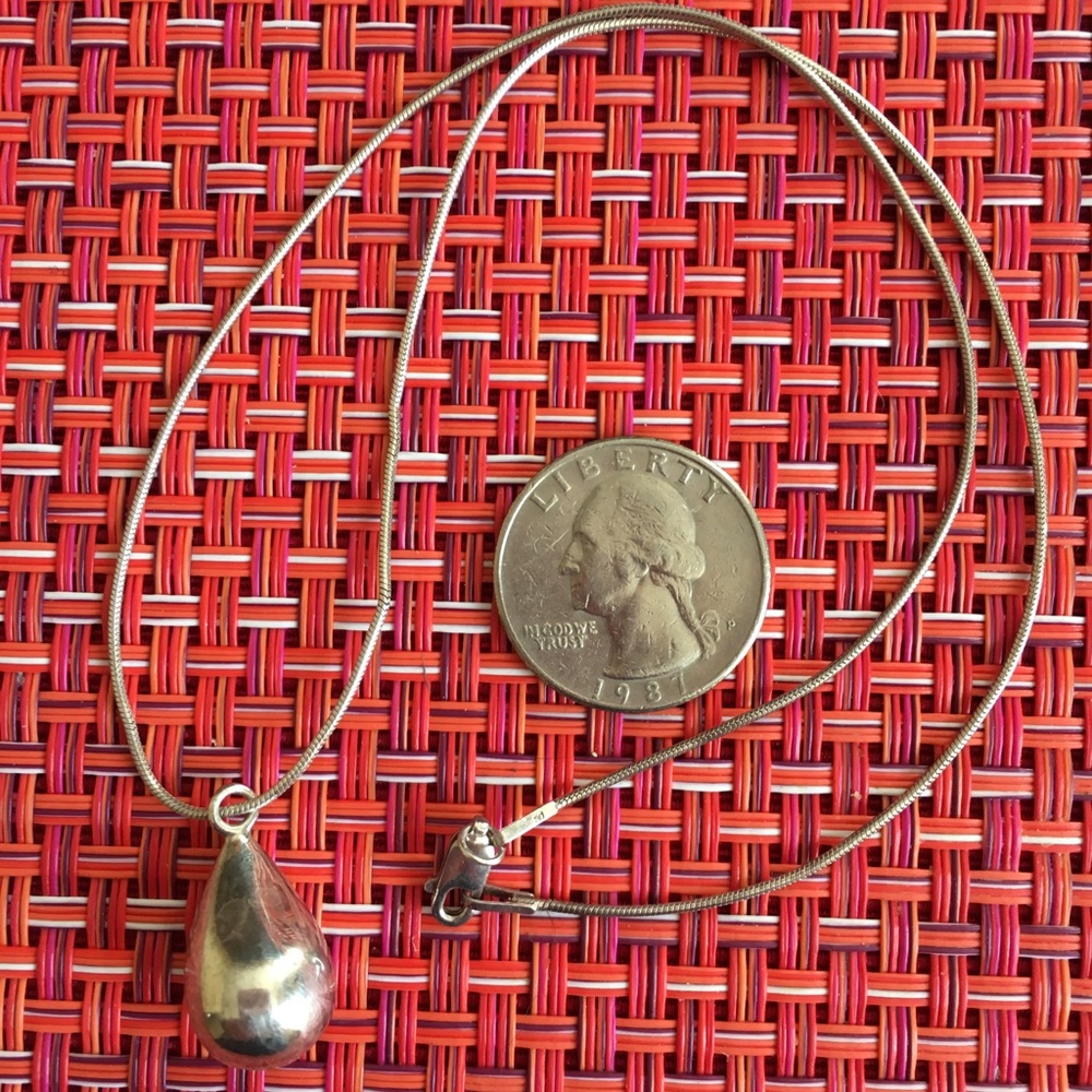 Silpada .925 Sterling Silver Teardrop Necklace